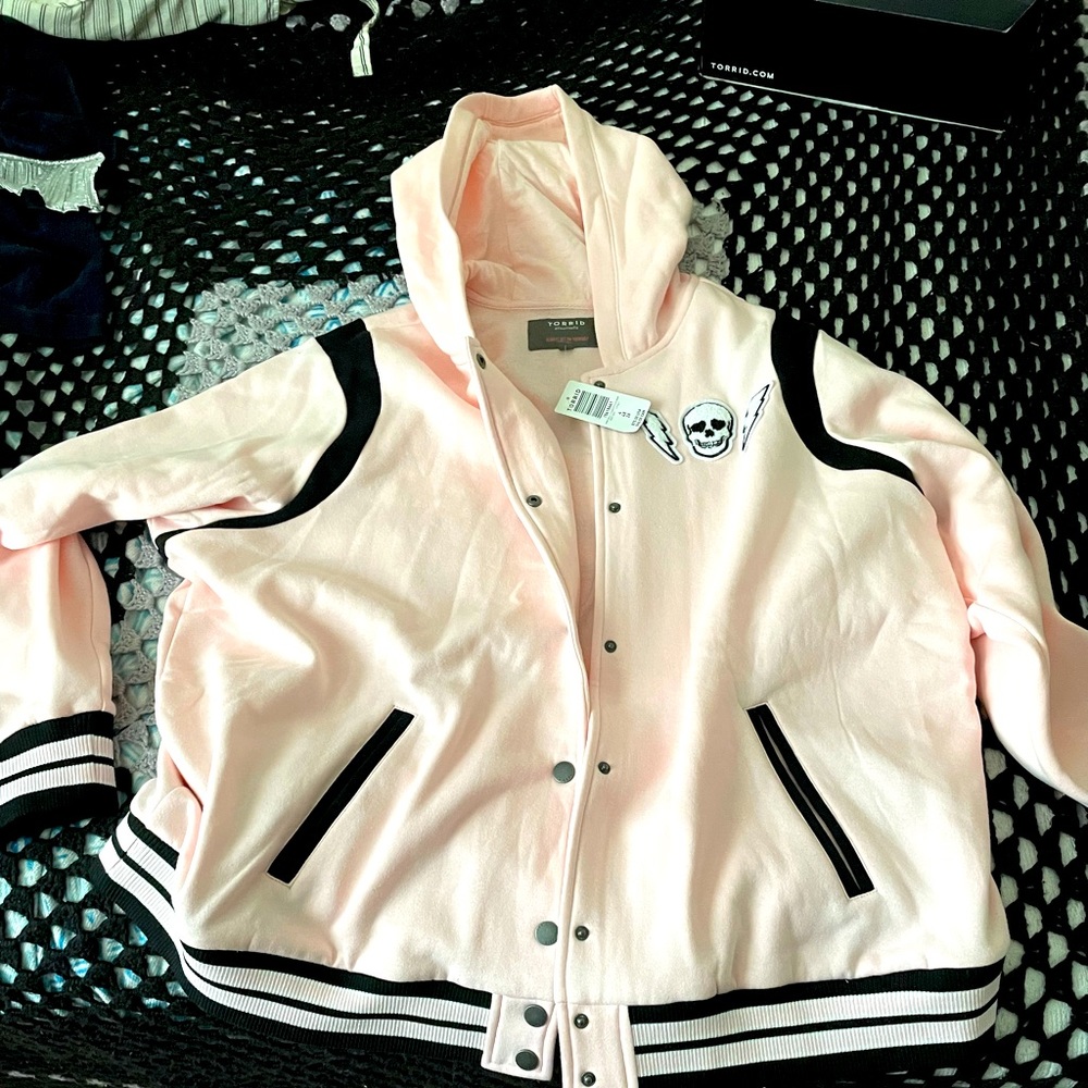 ***SOLD** 💖💀Torrid Varsity Bomber Skull Jacket 💀💕